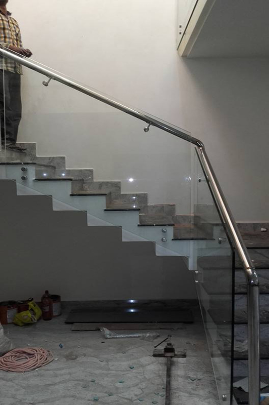 ss-glass-railings